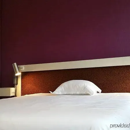 Hotel Au Pont Du Pin